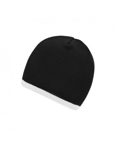 Beanie with Contrasting Border